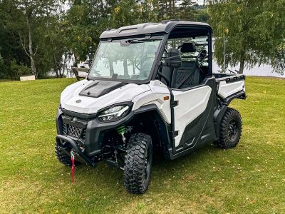 WEV E30 elektrisk UTV med fyrhjulsdrift.