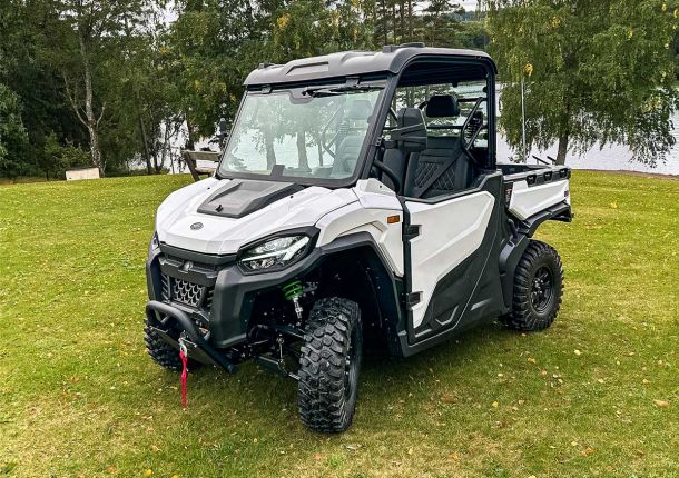 Nya WEV E30 är en kompakt elektrisk UTV med fyrhjulsdrift, 800 kg dragkapacitet och upp till 120 km räckvidd.